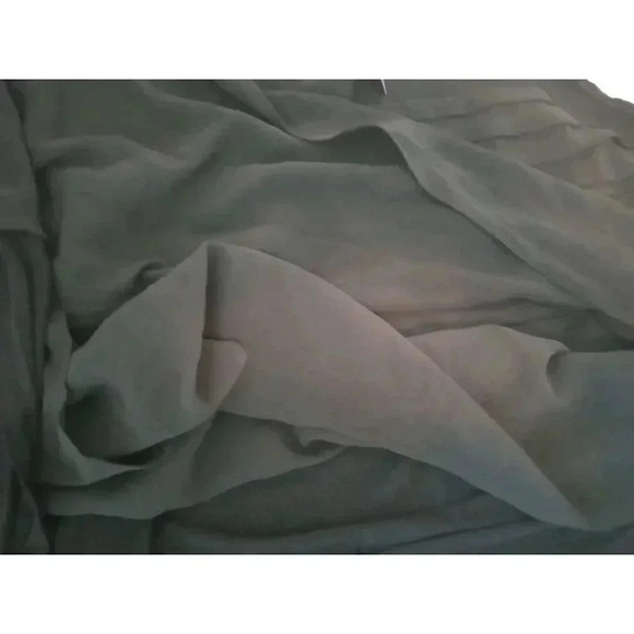 AVENUE Women's Black Sleeveless Ruffle Front Pullover Blouse Size 26/28 - Picture 8 of 13